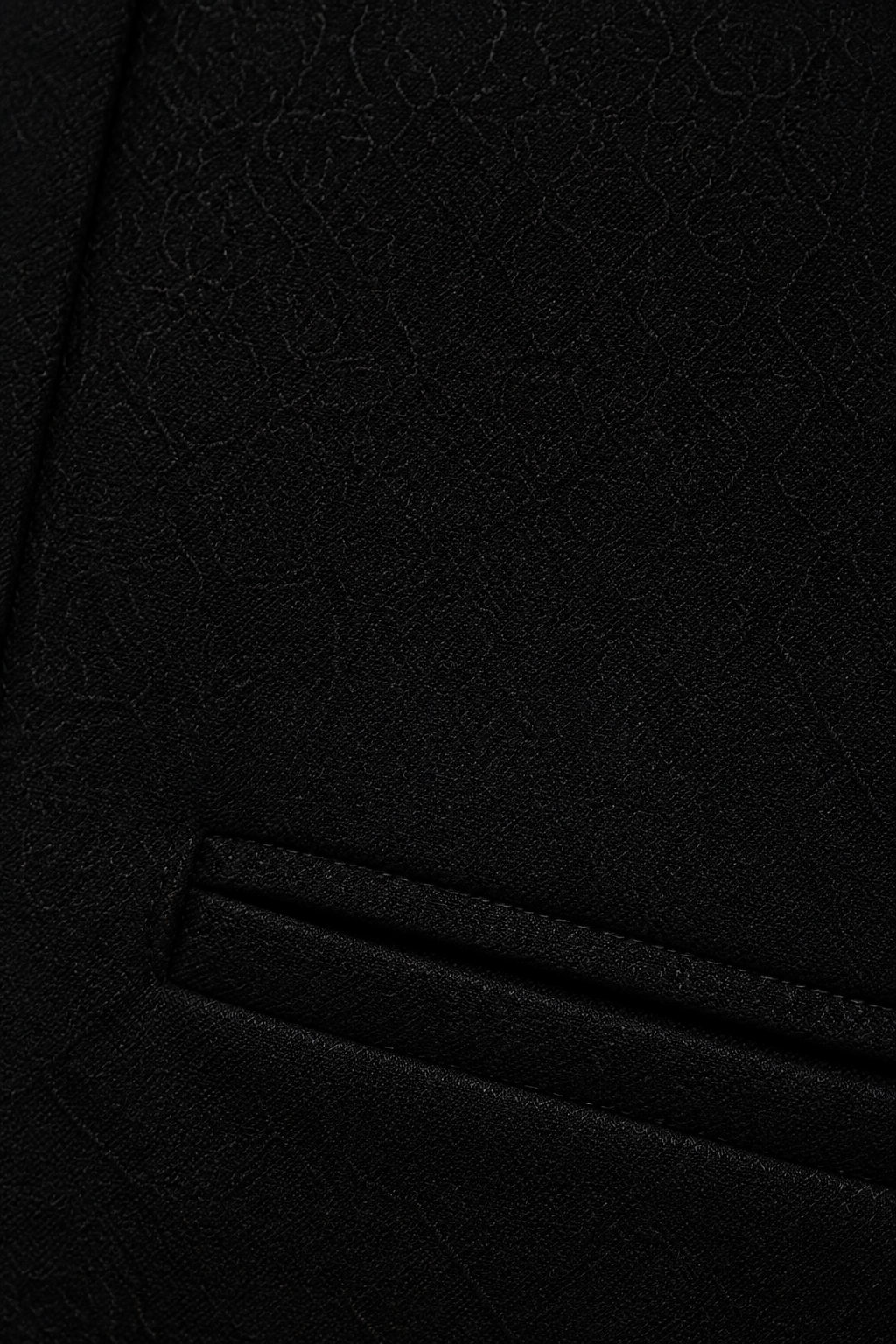 DOUBLE-BREASTED OVERCOAT 000 tonal black fabric texture and welt pocket detail